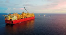 Imagen de un barco de transpote de Oil & Gas