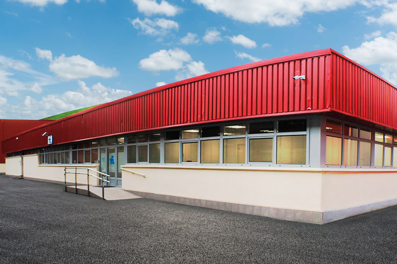 Imagen del pabellón - oficinas de talleres larrinaga