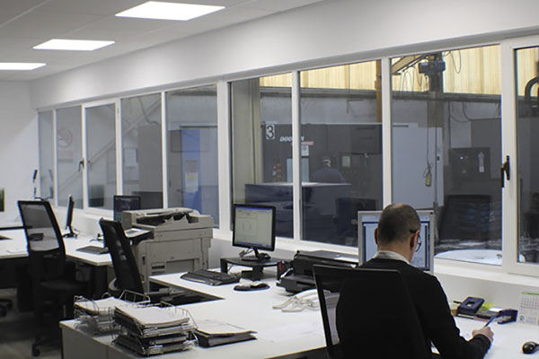 Imagen del pabellón - oficinas de talleres larrinaga